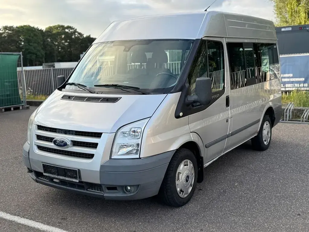 Gebraucht Ford Transit 116 PS (85 kW) 2009 Silber Van / Kleinbus