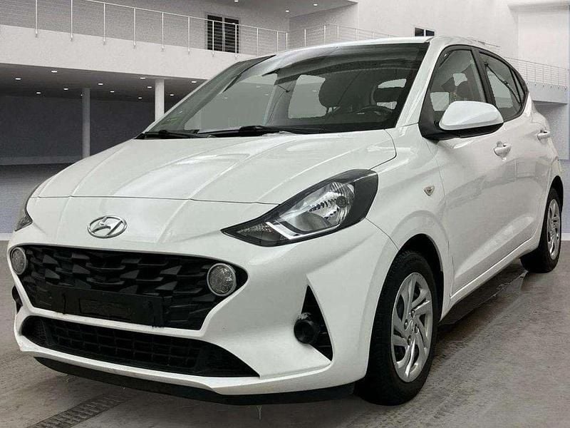 Gebraucht Hyundai i10 Advanced 67 PS (49 kW) 2023 Weiß Kleinwagen