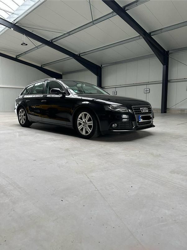 Schwarz Gebraucht 2010 Audi A4 Kombi | 3.800 € (Superpreis) - Bild 1/4