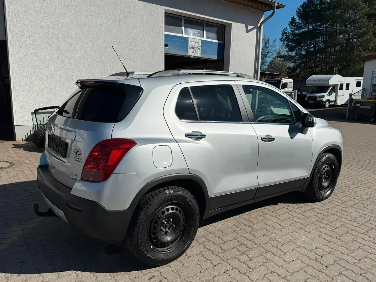 Second-hand Chevrolet Trax 140 CP (102 kW) 2013 Argintiu SUV