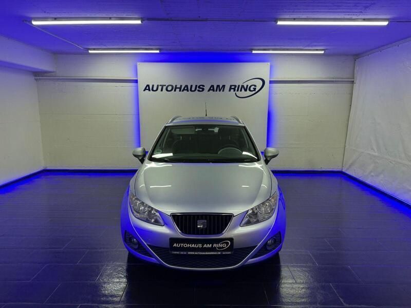 Silber Gebraucht 2010 Seat Ibiza ST Style Kombi | 4.999 € (Teuer) - Bild 1/4