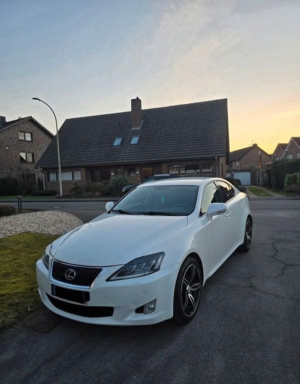 Gebraucht Lexus IS220 Luxury Line 177 PS (130 kW) 2008 Weiß Limousine