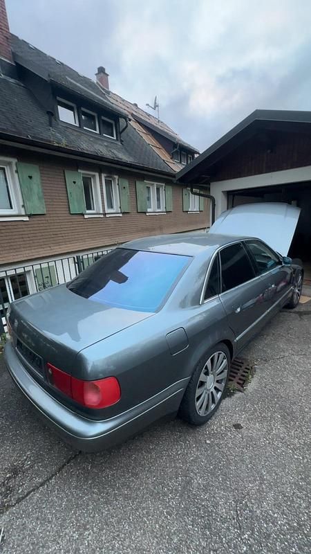 Gebraucht Audi A8 Comfort 174 PS (127 kW) 1995 Grau Limousine