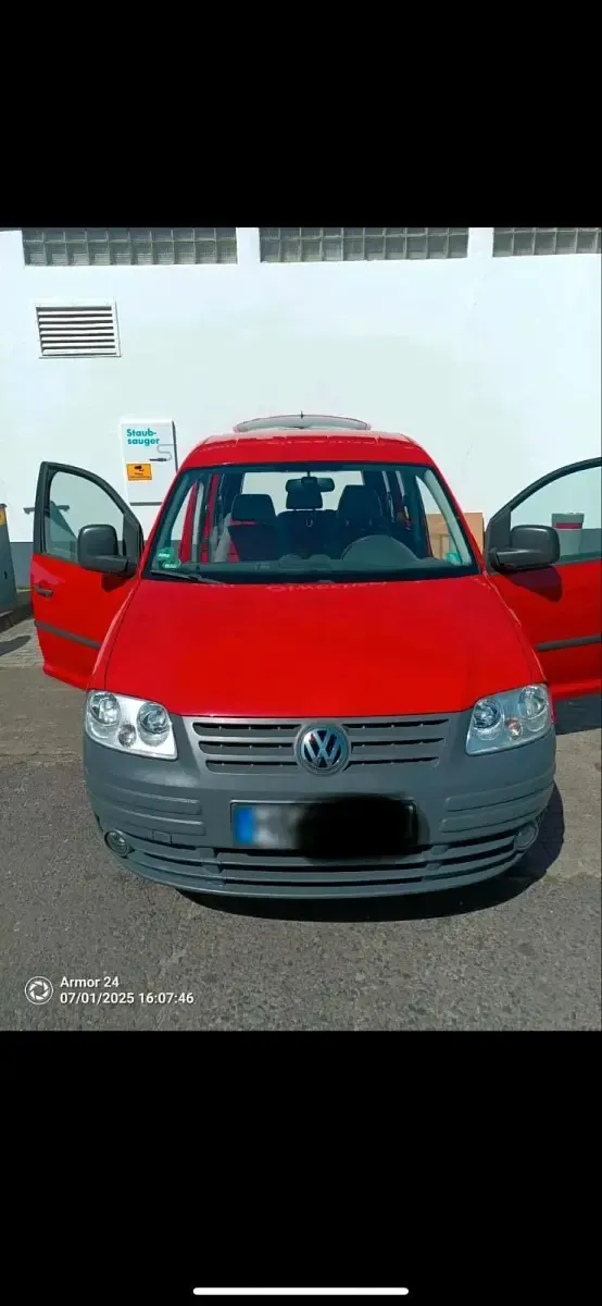 Gebraucht VW Caddy 102 PS (75 kW) 2008 Rot Van / Kleinbus
