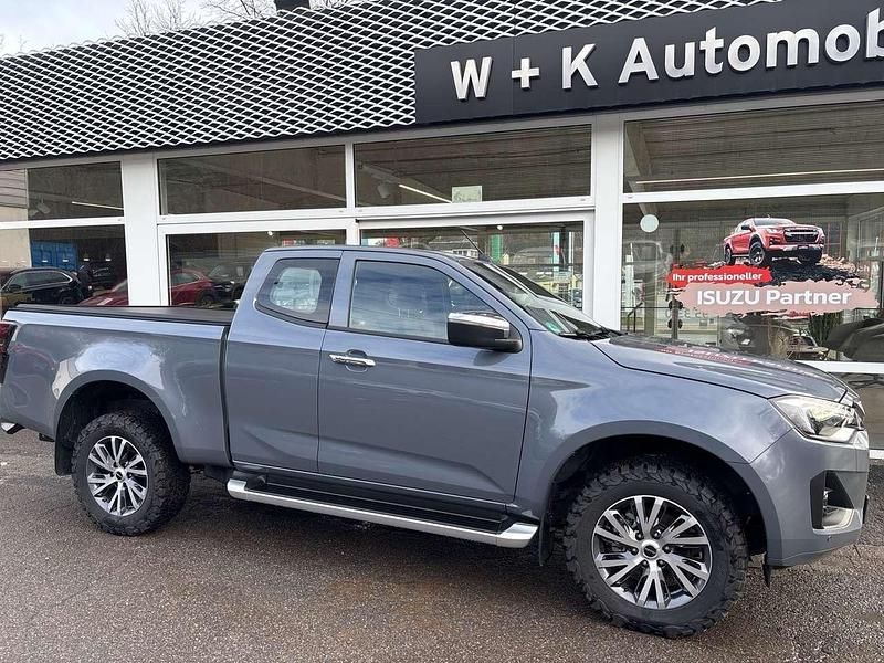 Gebraucht Isuzu D-Max 163 PS (119 kW) 2025 Grau Pickup