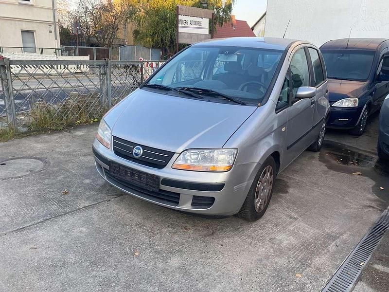 Gebraucht Fiat Idea Dynamic 95 PS (69 kW) 2004 Grau electro/steel/palladio Van / Kleinbus
