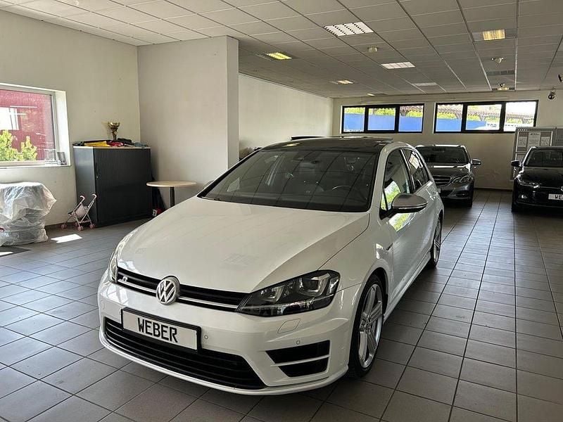 Weiß Gebraucht 2016 VW Golf VII R Limousine | 22.600 € (Fairer Preis) - Bild 1/4