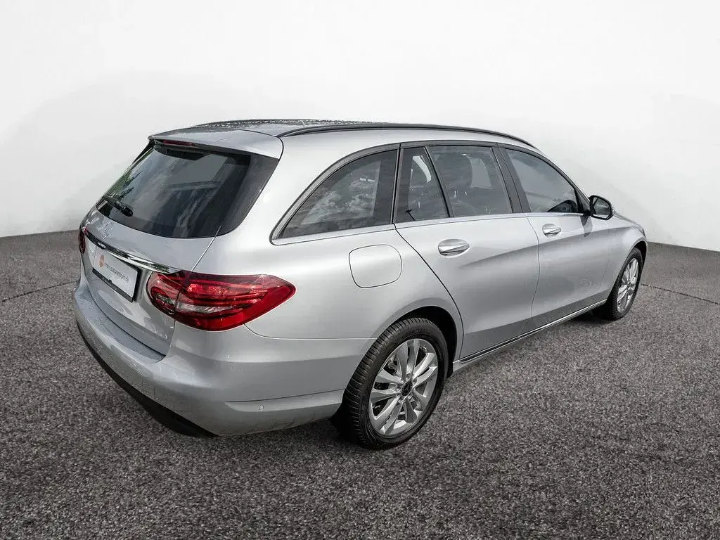 Gebraucht Mercedes C200 160 PS (117 kW) 2020 Silber Limousine