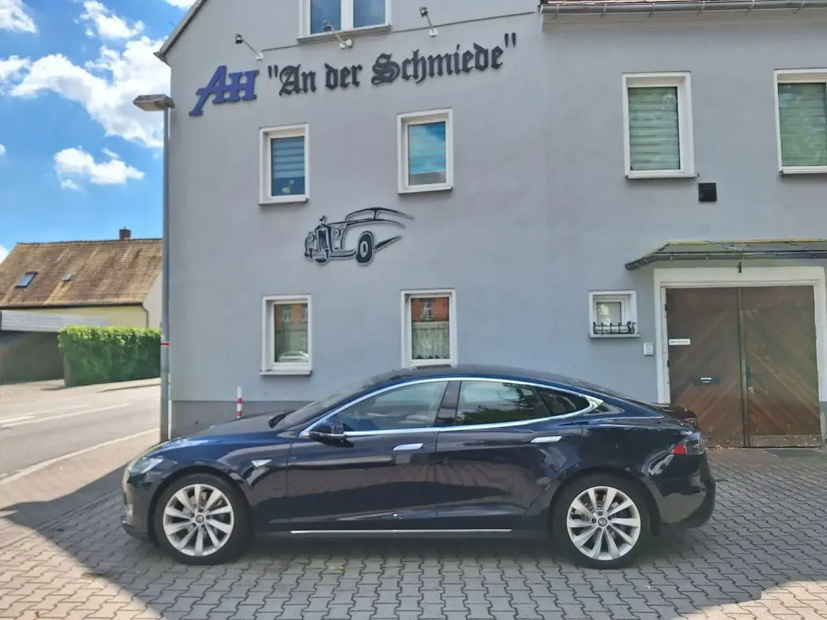 Gebraucht Tesla Model S 269 kW (367 PS) 2014 Blau Kleinwagen