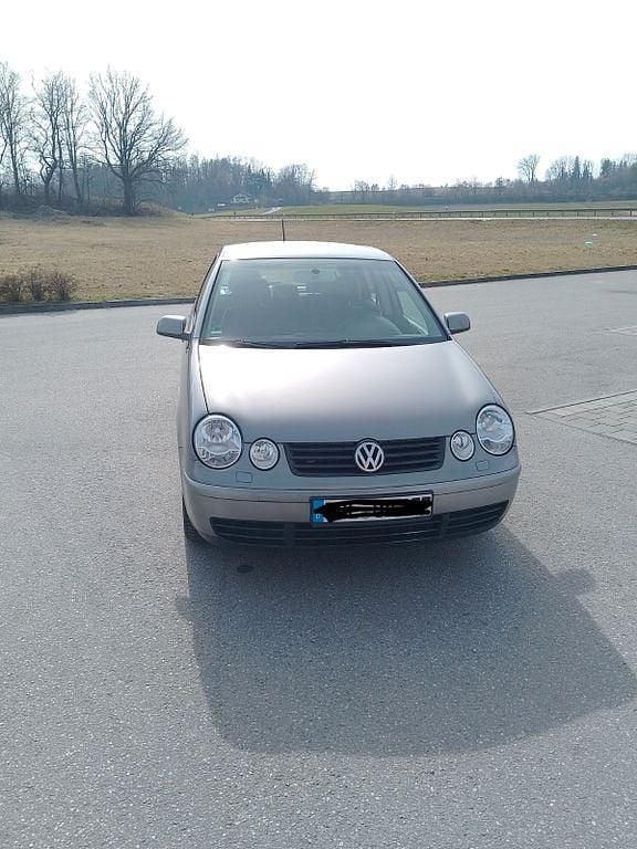 Gebraucht VW Polo Cricket 75 PS (55 kW) 2004 Grau Kleinwagen