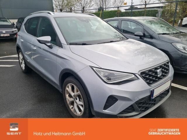 "urban" silber Gebraucht 2023 Seat Arona FR SUV | 20.690 € (Guter Preis) - Bild 1/4