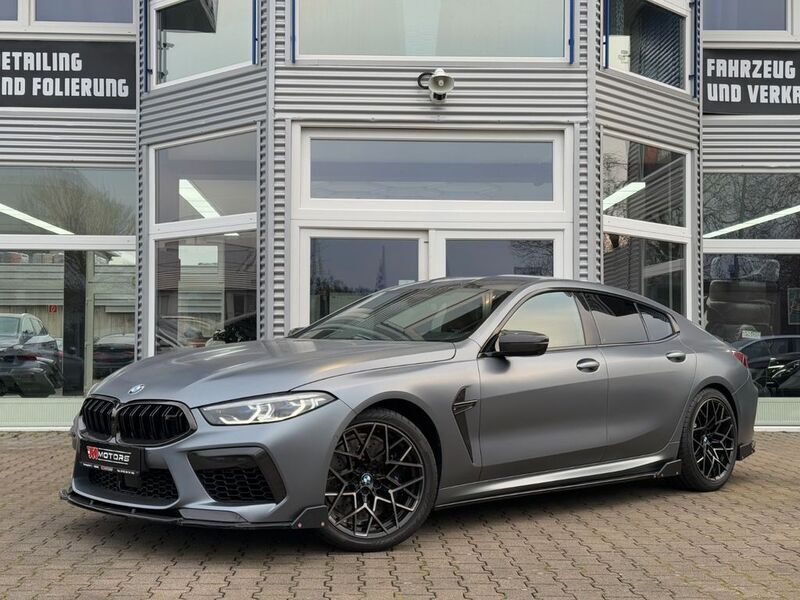 Frozen bluestone Gebraucht 2021 BMW M8 Competition Edition Coupé | 81.990 € - Bild 1/4