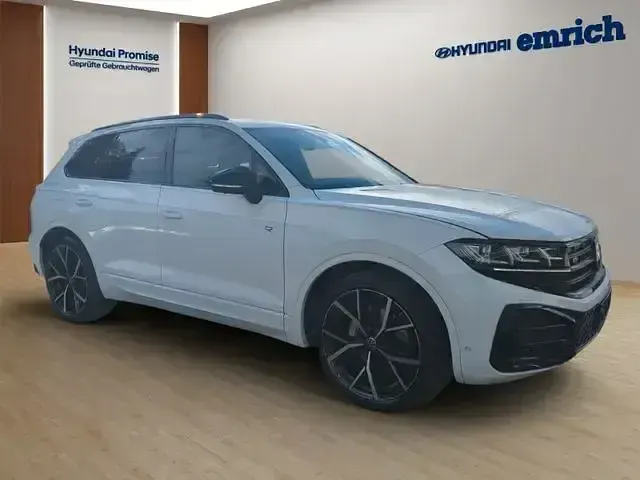Gebraucht VW Touareg R-line 286 PS (210 kW) 2024 Weiß SUV
