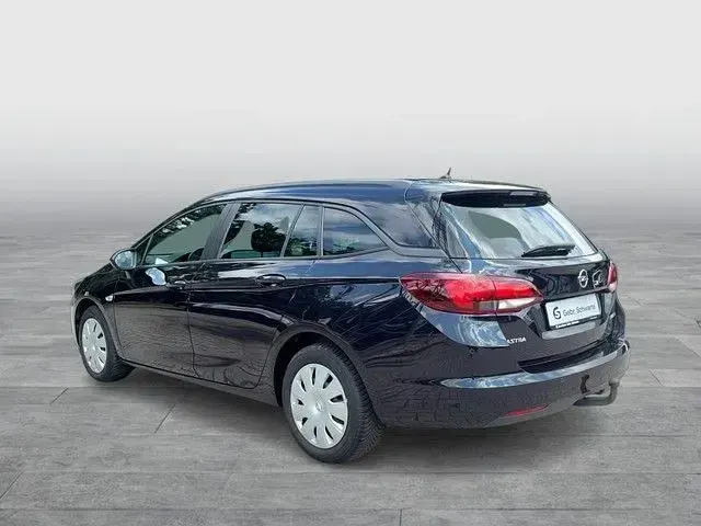 Gebraucht Opel Astra Business 105 PS (77 kW) 2018 Blau Limousine