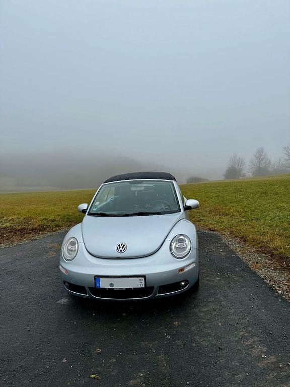 Gebraucht VW New Beetle Freestyle 105 PS (77 kW) 2010 Silber Kleinwagen