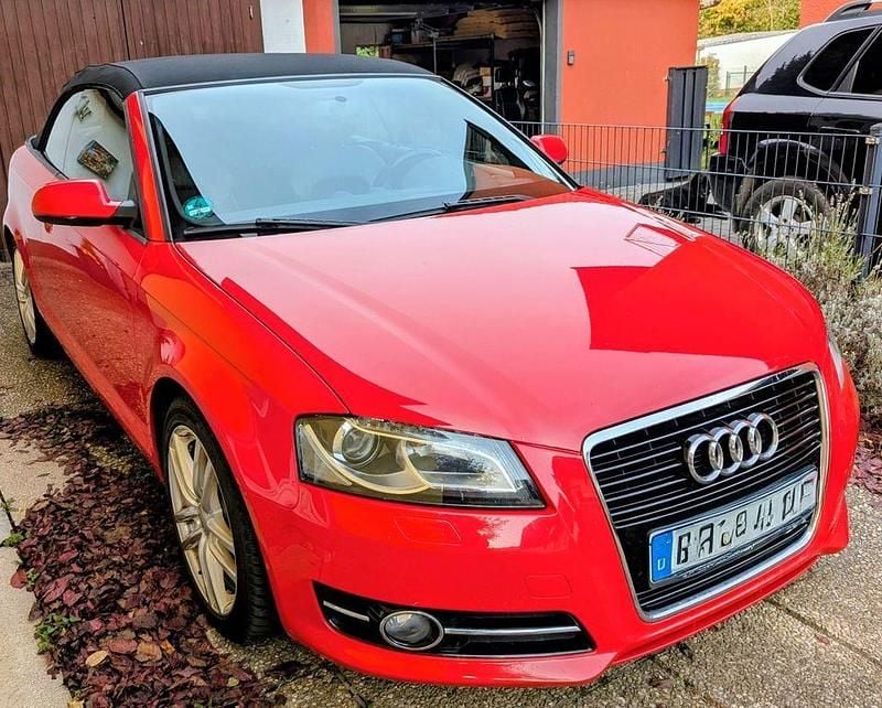 Gebraucht Audi Cabriolet Sport 160 PS (117 kW) 2011 Rot Cabrio