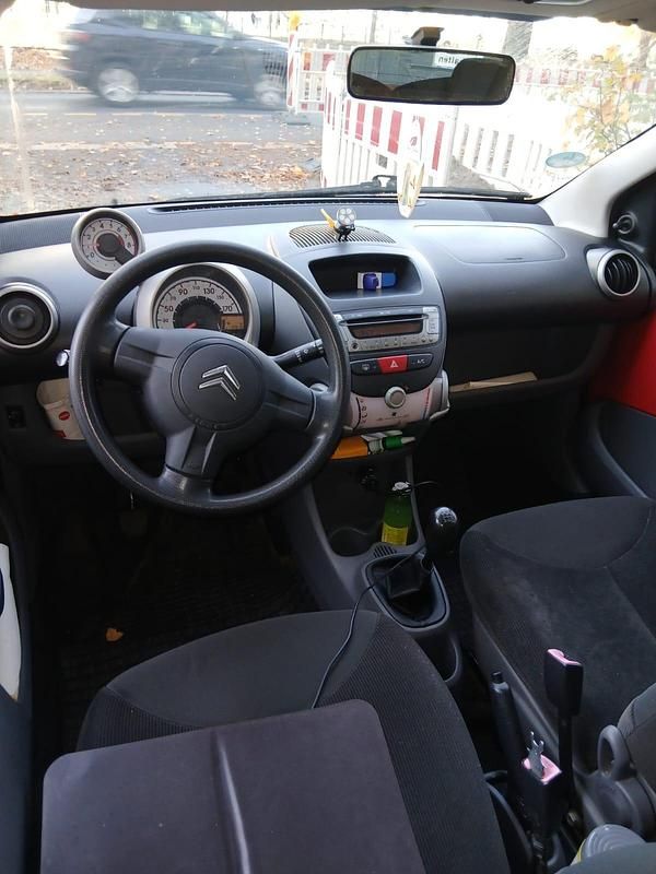 Rot Gebraucht 2008 Citroën C1 Kleinwagen | 1.250 € - Bild 1/4