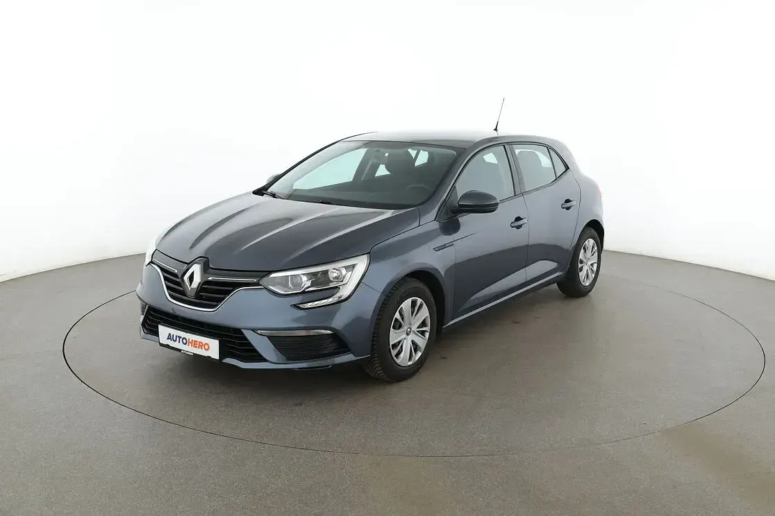 Używany Renault Mégane IV Life 130 KM (95 kW) 2016 Sedan/Limuzyna
