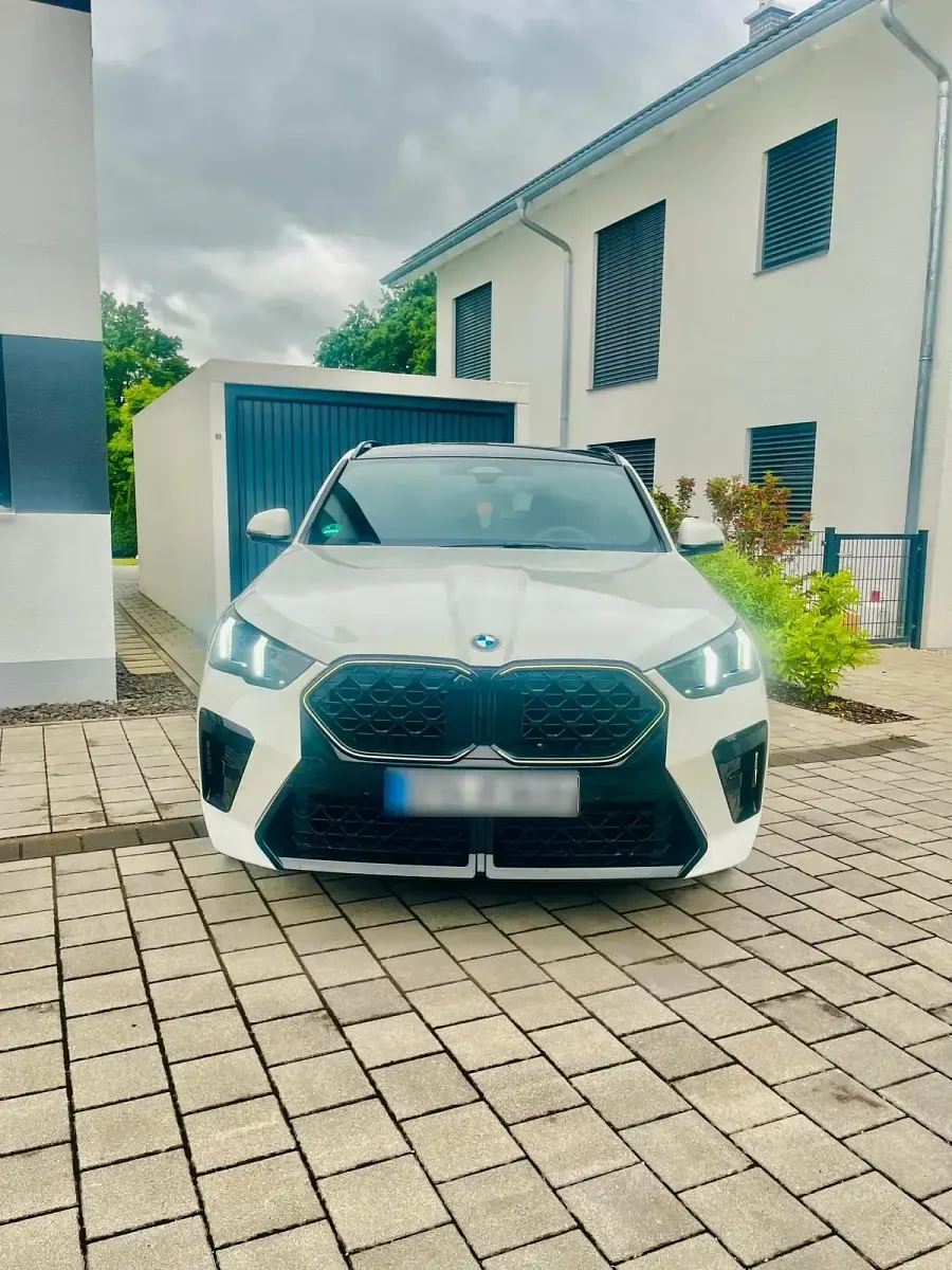 Gebraucht BMW X2 M Sport 170 PS (125 kW) 2024 Weiß SUV