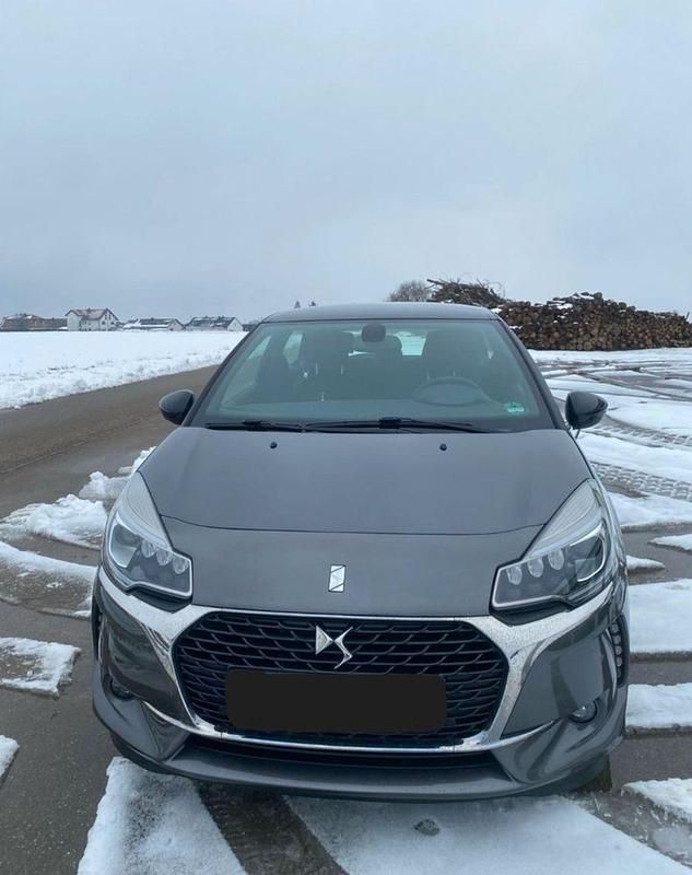 Gebraucht Citroën DS3 So Chic 110 PS (80 kW) 2018 Grau Kleinwagen