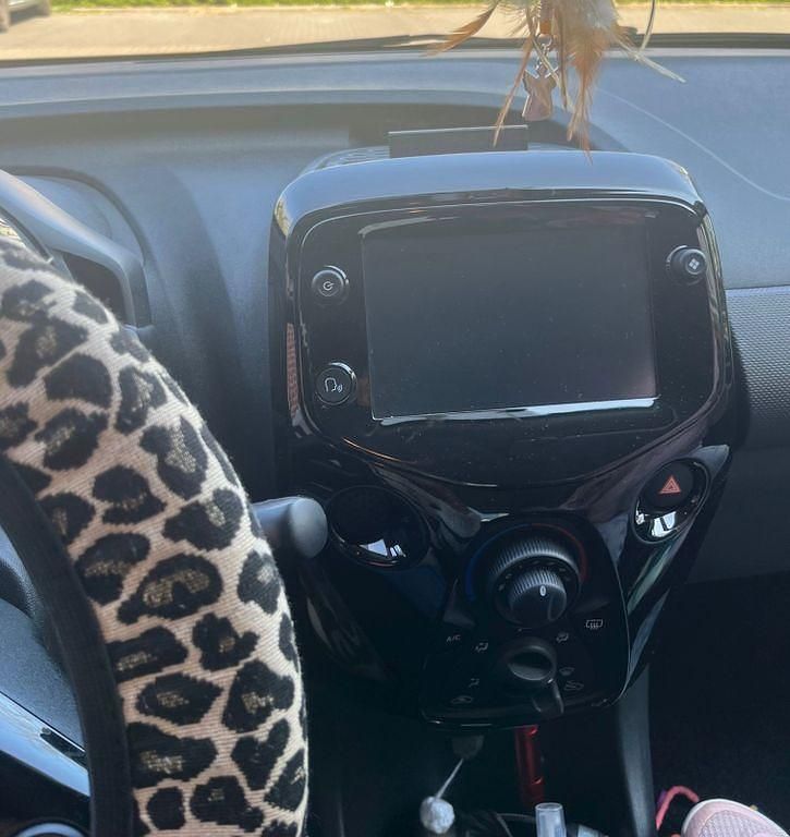 Gebraucht Citroën C1 Feel 72 PS (52 kW) 2021 Schwarz Kleinwagen