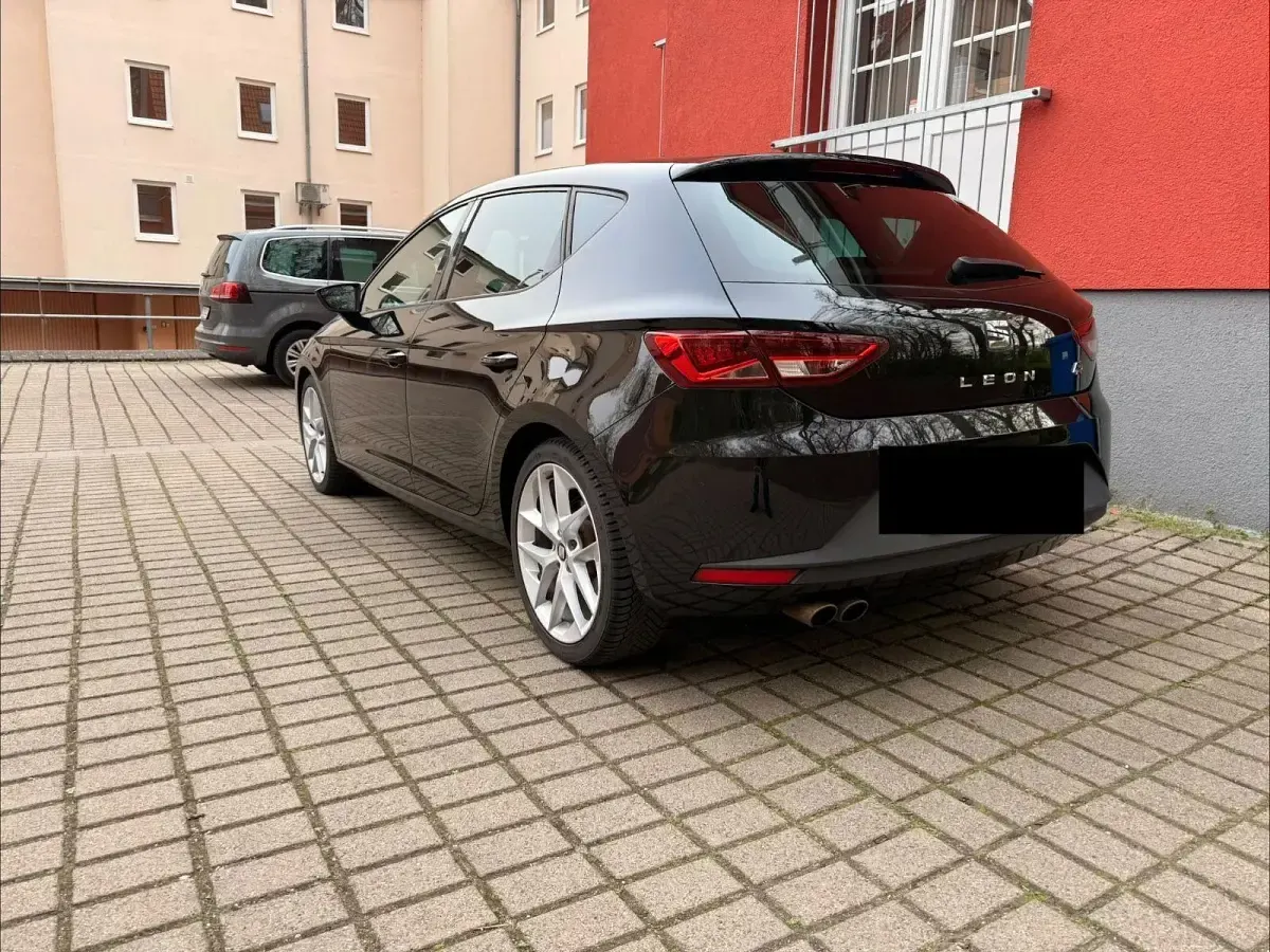 Gebraucht Seat Leon FR 180 PS (132 kW) 2016 Schwarz Limousine