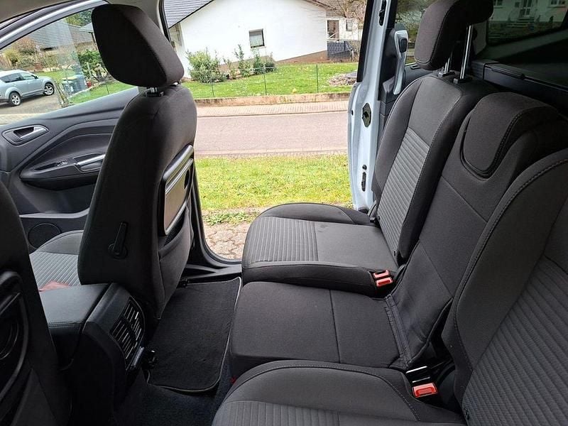 Gebraucht Ford Grand C-Max Titanium 150 PS (110 kW) 2018 Weiß Van / Kleinbus