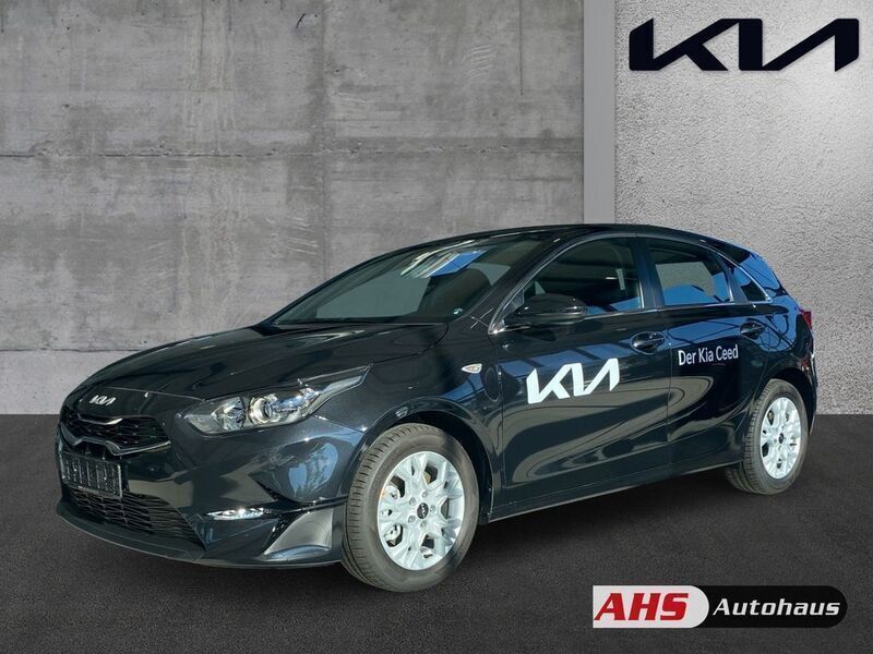 Gebraucht Kia Ceed Vision 101 PS (74 kW) 2024 Zilianschwarz Kleinwagen