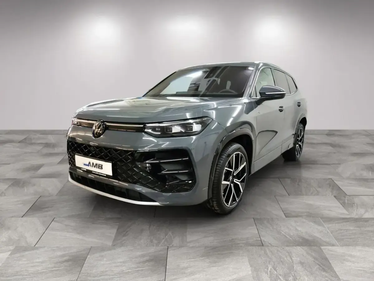 Gebraucht VW Tayron R-line 193 PS (141 kW) 2025 Grau SUV