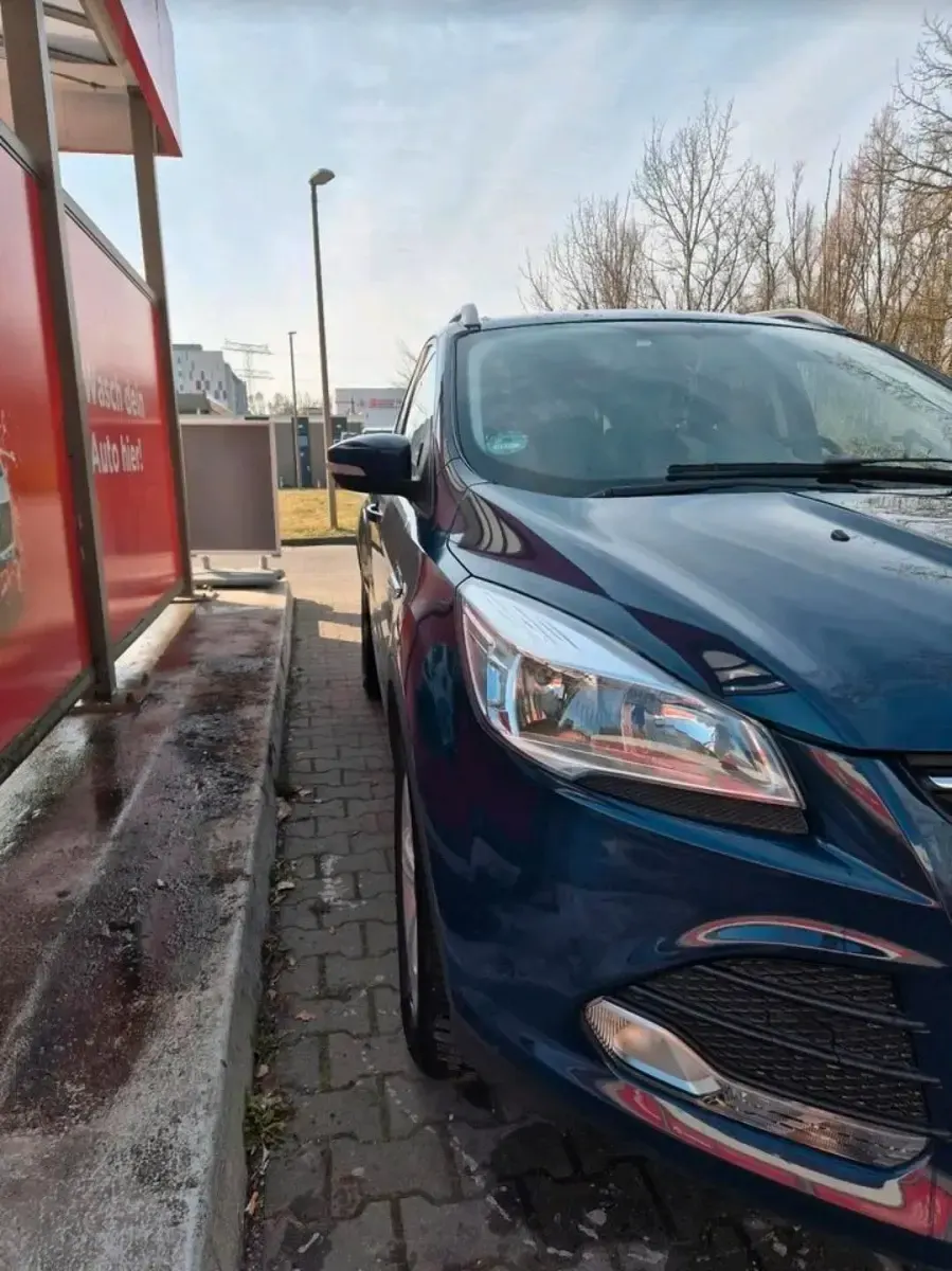 Gebraucht Ford Kuga 150 PS (110 kW) 2014 Blau SUV