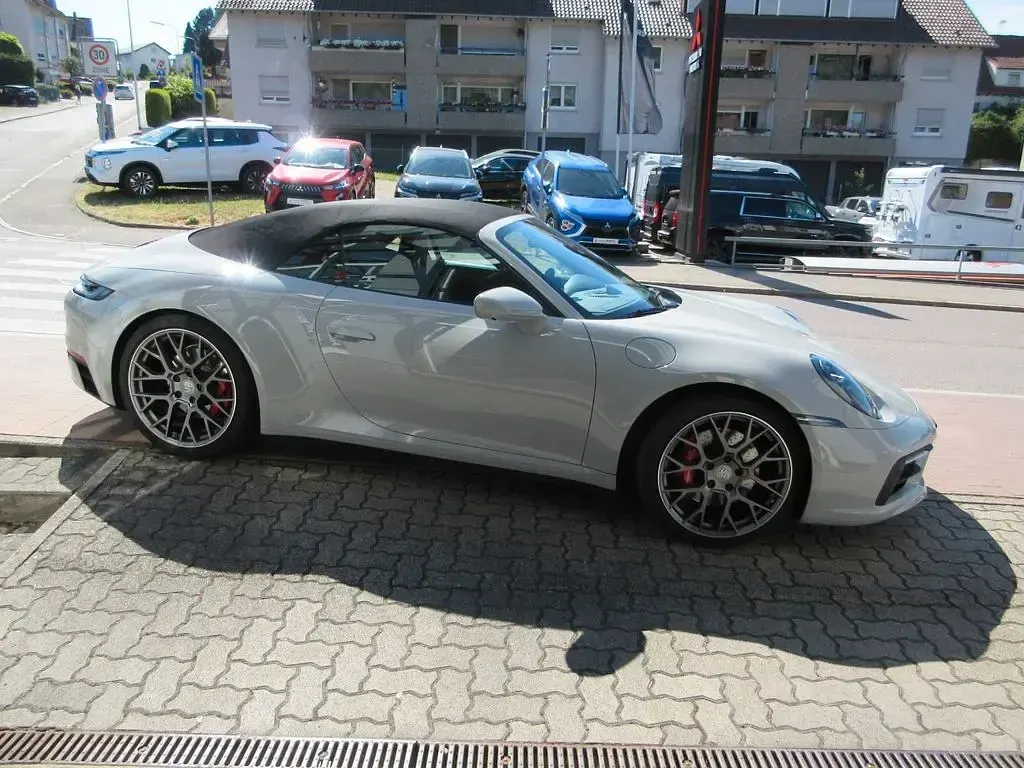 Gebraucht Porsche 992 450 PS (330 kW) 2021 Grau Cabrio