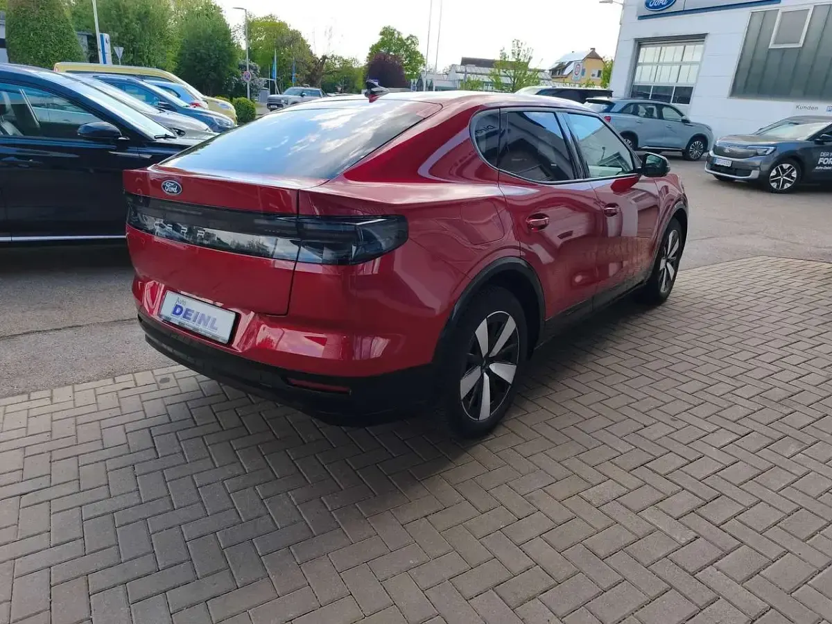 Gebraucht Ford Capri 250 kW (340 PS) 2025 Lucidrot metallic SUV