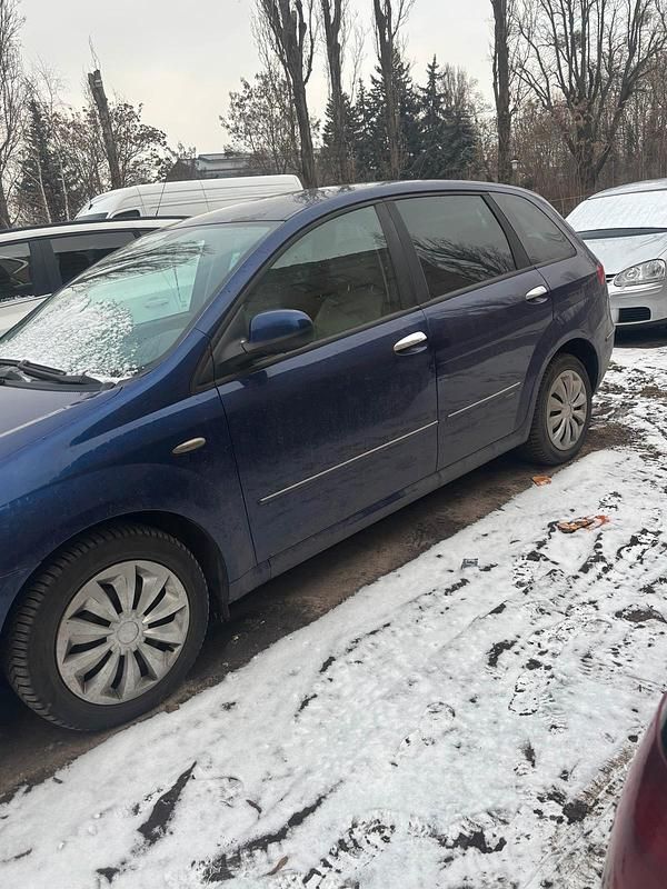 Gebraucht Fiat Croma 150 PS (110 kW) 2007 Blau Kombi