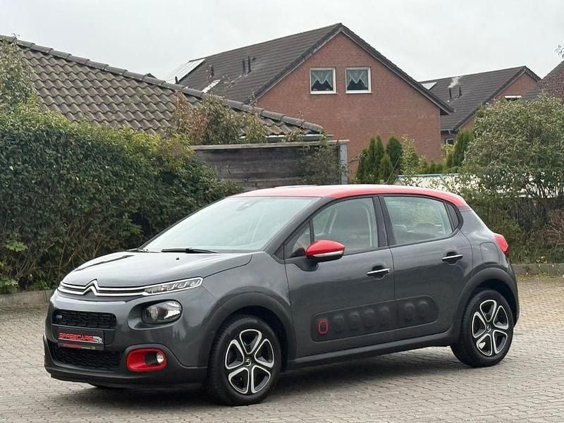 Grau Gebraucht 2017 Citroën C3 Shine Kleinwagen | 10.990 € (Fairer Preis) - Bild 1/4