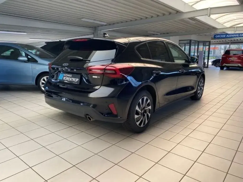 Brugt Ford Focus Titanium 125 HK (91 kW) 2023 Sort Sedan