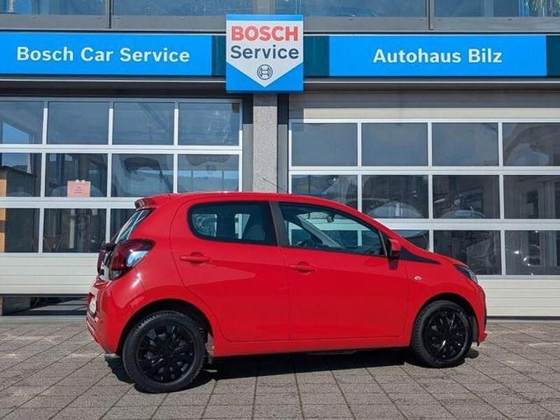 Gebraucht Peugeot 108 Active 72 PS (52 kW) 2021 Rot Limousine