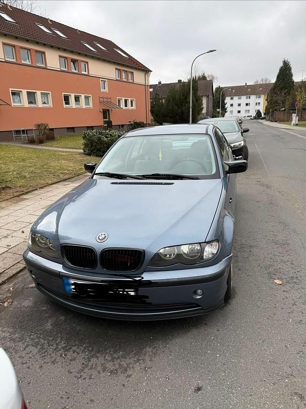 Gebraucht BMW 318 143 PS (105 kW) 2002 Grau Limousine