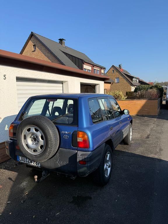 Gebraucht Toyota RAV4 129 PS (94 kW) 1995 Blau SUV