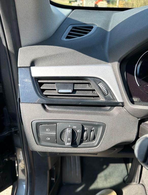 Gebraucht BMW X1 Advantage 140 PS (102 kW) 2018 Grau SUV