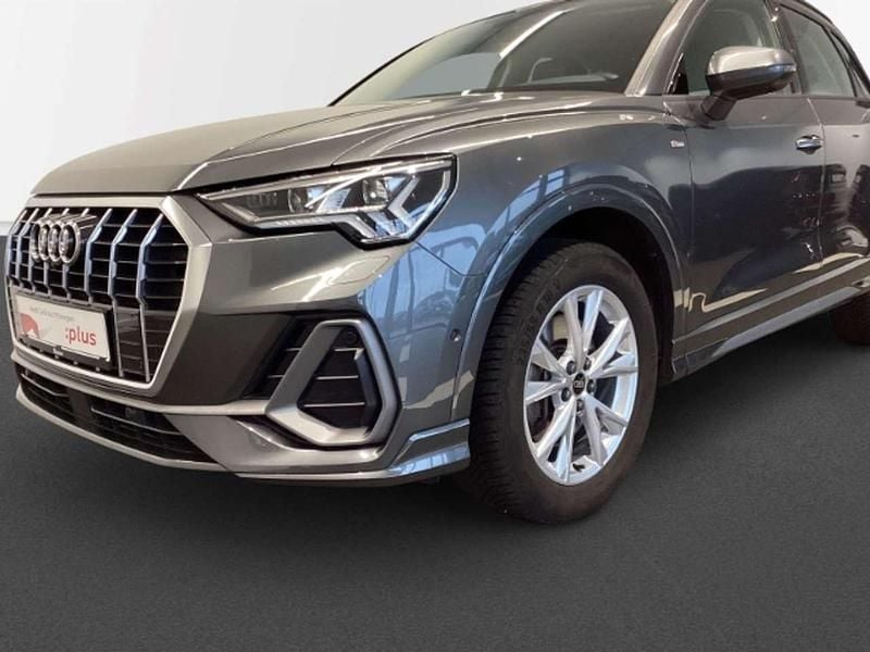 Gebraucht Audi Q3 S-Line 190 PS (139 kW) 2022 Grau SUV
