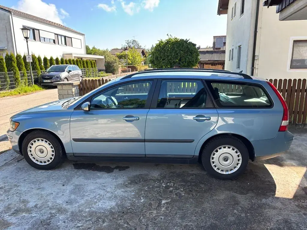 Gebraucht Volvo V50 125 PS (91 kW) 2004 Blau Kombi