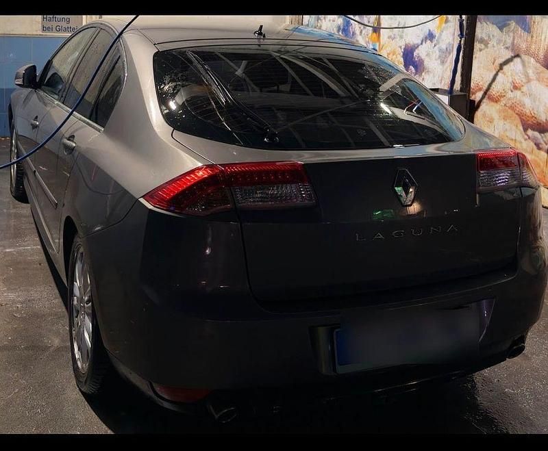 Beige Gebraucht 2008 Renault Laguna III Initiale Limousine | 7.400 € (Etwas zu teuer) - Bild 1/2
