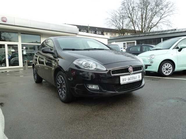 Gebraucht Fiat Bravo Lounge 120 PS (88 kW) 2012 Schwarz metallic Kleinwagen