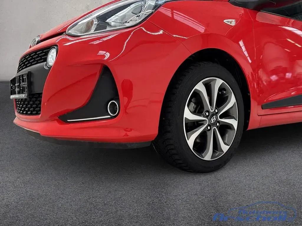 Gebraucht Hyundai i10 Passion Plus 87 PS (63 kW) 2019 Rot Kleinwagen