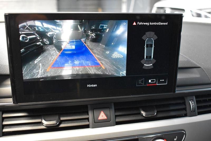 Gebraucht Audi A4 Advanced 204 PS (150 kW) 2023 Schwarz Limousine