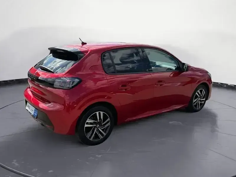 Gebraucht Peugeot 208 Allure 101 PS (74 kW) 2021 Rot Kleinwagen