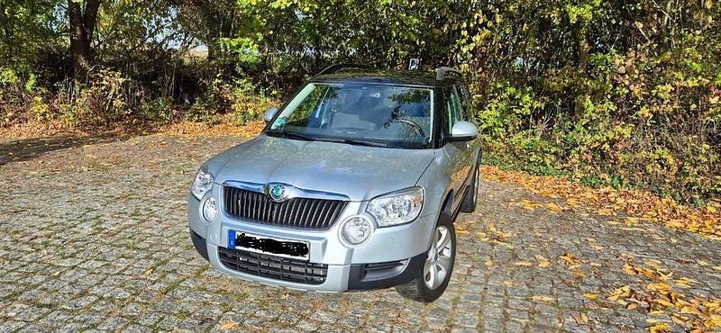 Silber Gebraucht 2013 Skoda Yeti Plus Edition SUV | 7.900 € (Guter Preis) - Bild 1/4