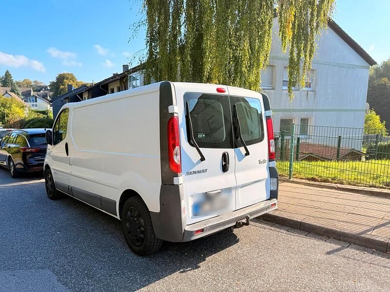 Weiß Gebraucht 2014 Renault Trafic Van | 7.299 € (Superpreis) - Bild 1/4