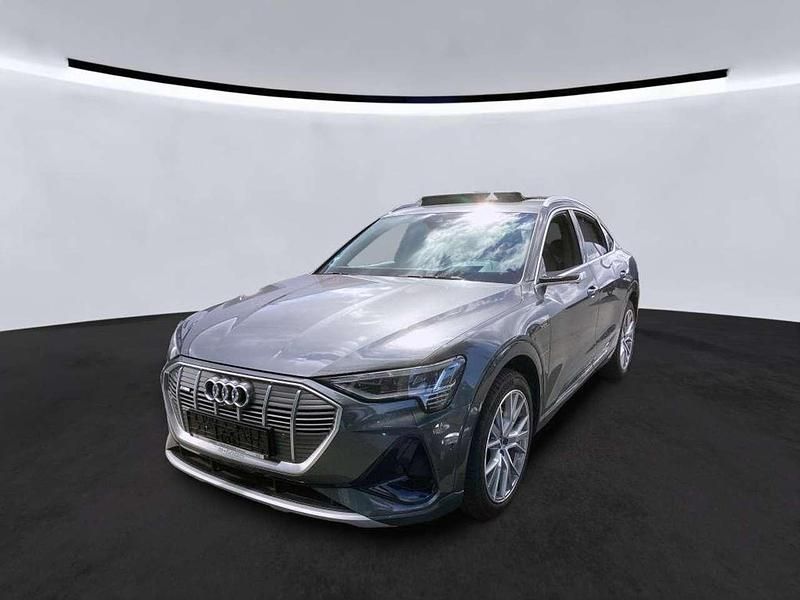 Daytonagrau perleffekt Gebraucht 2022 Audi e-tron Sportback S-Line SUV | 39.725 € (Guter Preis) - Bild 1/2
