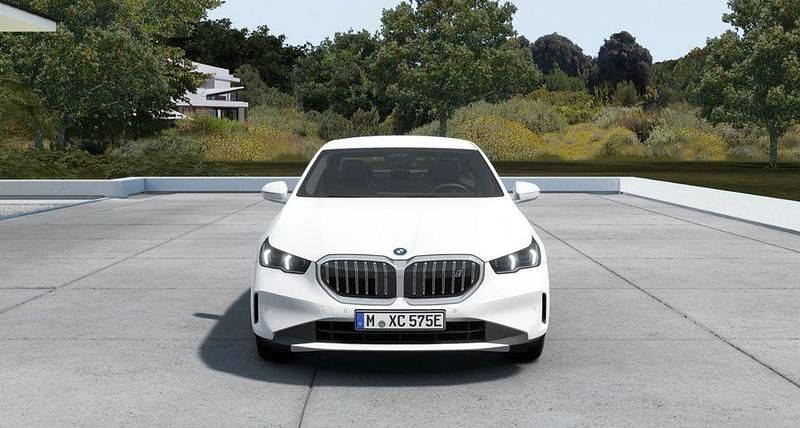 Neu BMW i5 Performance 250 kW (340 PS) 2025 Alpinweiß uni Limousine